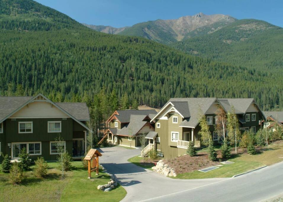 Aurora Townhomes By Stayin Панорама Екстериор снимка